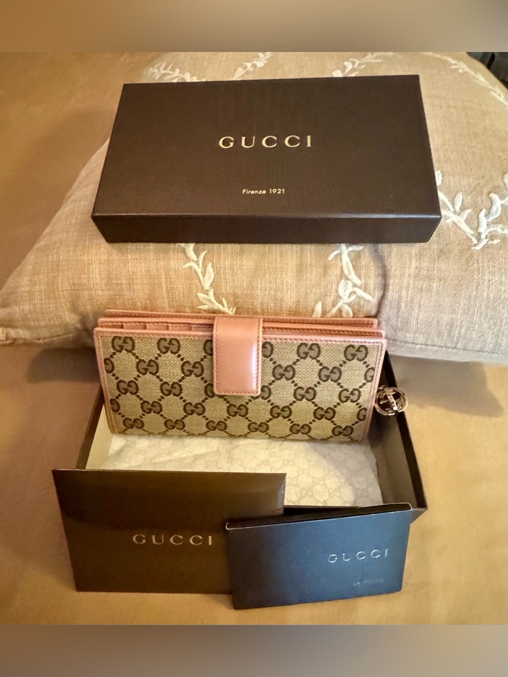 Gucci Beige GG Canvas Wallet with Pink Leather Trim - Picture 6 of 7